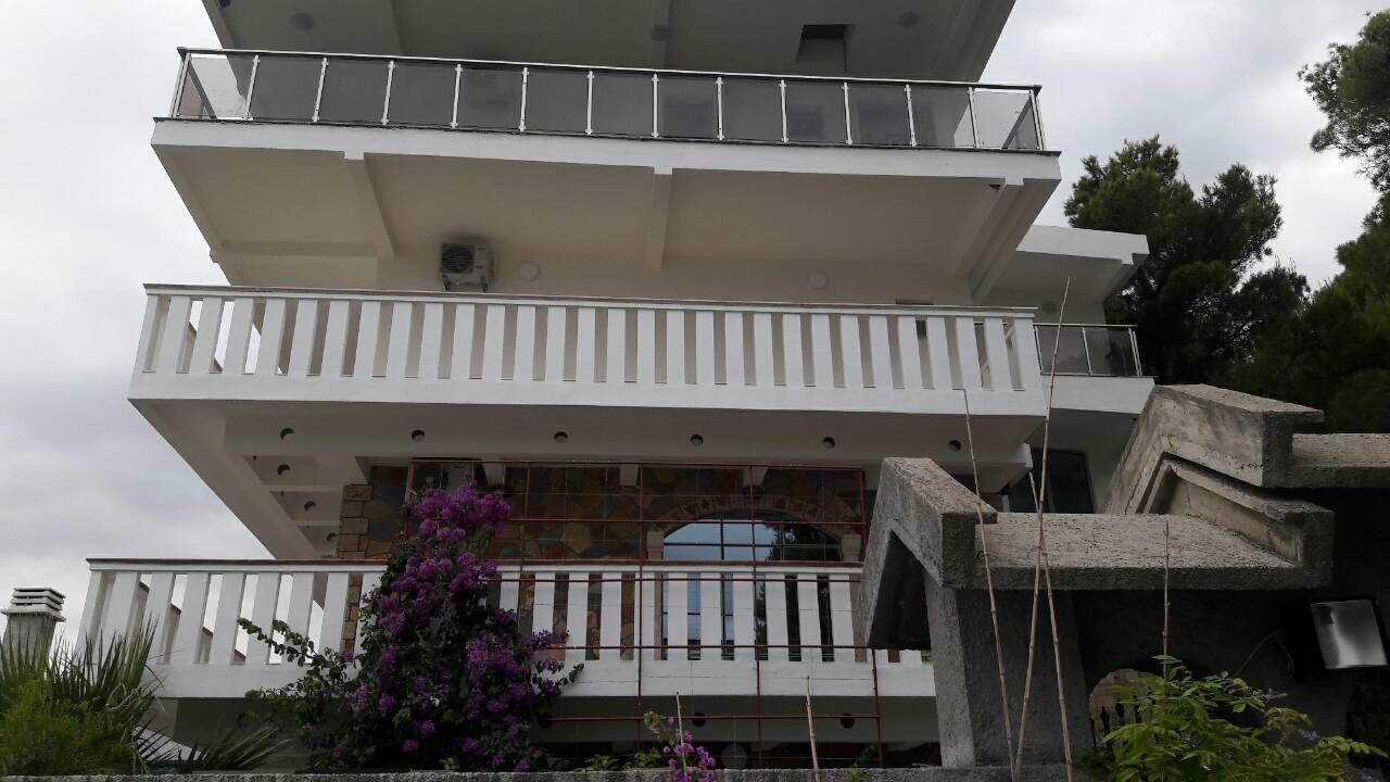 Sunset View Apartments Bar Exterior photo